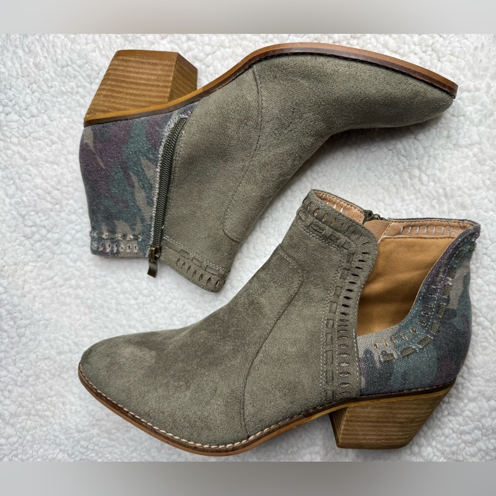 Corkys Index Green Camouflage Booties Sz 11 - Picture 12 of 15